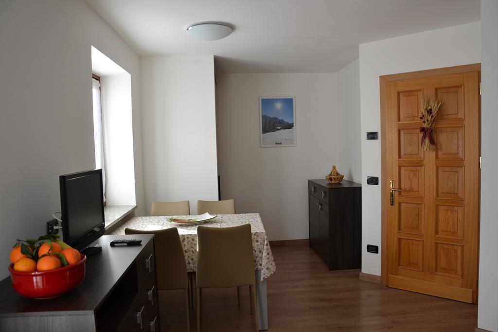 Casa Olivati Apartment เปลลิซซาโน ห้อง รูปภาพ